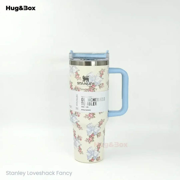 The Stanley X LoveShackFancy Holiday Quencher | 40 OZ - Hug&Box