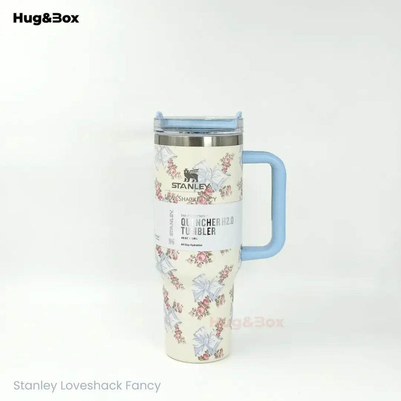 The Stanley X LoveShackFancy Holiday Quencher | 40 OZ - Hug&Box